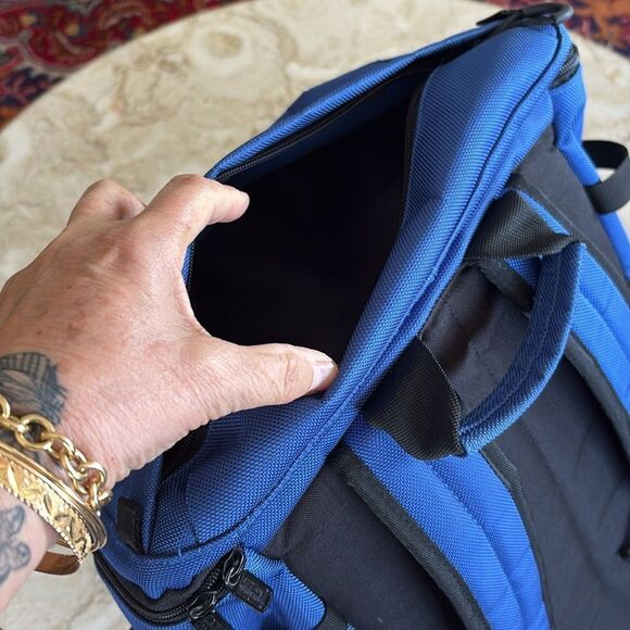 Michael Linnell Reflector Line Toss Pack Backpack Royal Blue Large Unisex - Picture 8 of 15